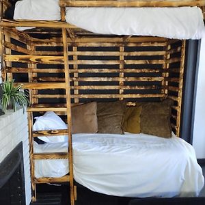 Dormitory Room Mixed